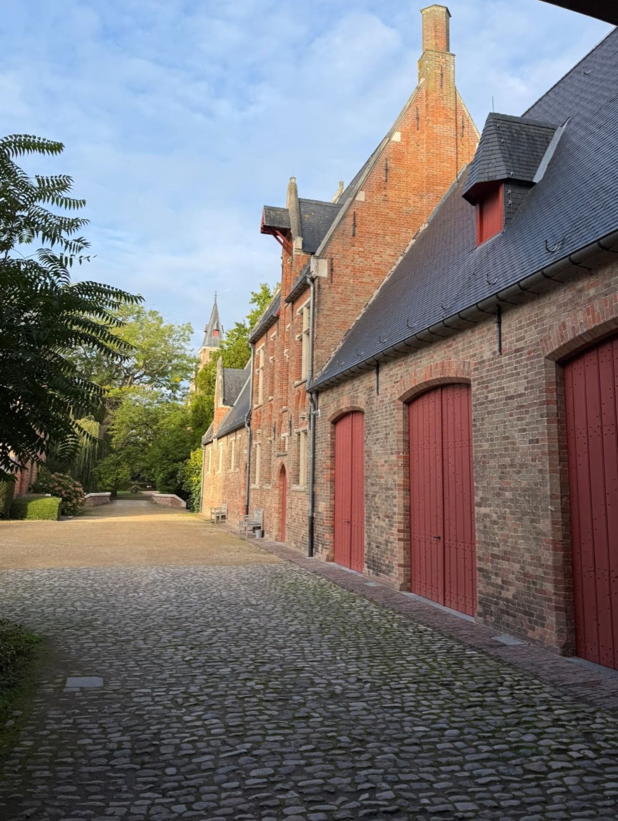 De feestzaal van het Kasteel van Loppem